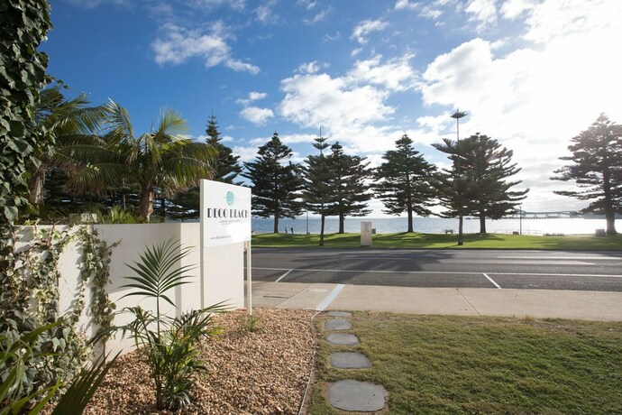 Imagen de los exteriores del Hotel Deco Beach Luxury Apartments. Foto 15