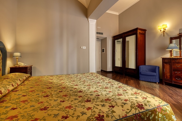 Imagen de la habitación del Hotel Decumani De Charme. Foto 7