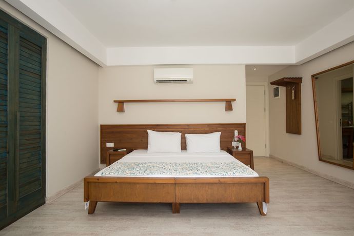Imagen de la habitación del Hotel Dedeminn Marina. Foto 3