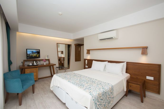 Imagen de la habitación del Hotel Dedeminn Marina. Foto 9