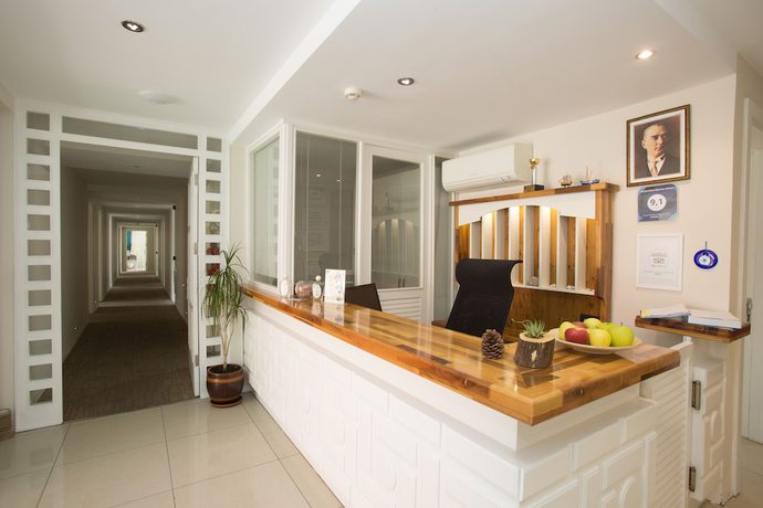 Imagen de los interiores del Hotel Dedeminn Marina. Foto 20