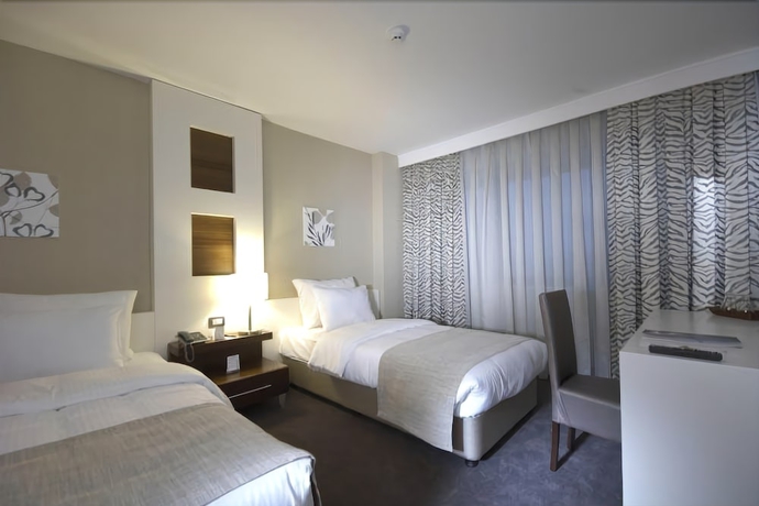 Imagen de la habitación del Hotel Dedepark. Foto 7