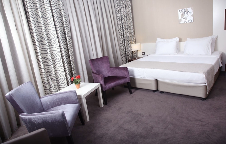 Imagen de la habitación del Hotel Dedepark. Foto 8