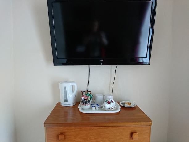 Imagen de la habitación del Hotel Dee. Foto 6