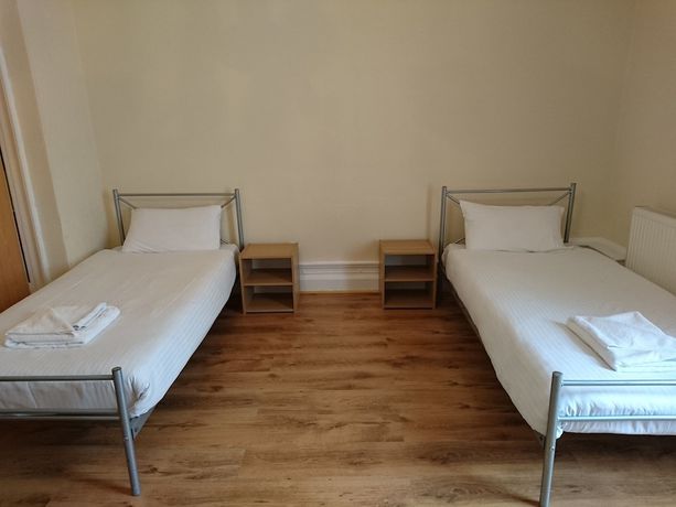 Imagen de la habitación del Hotel Dee. Foto 8