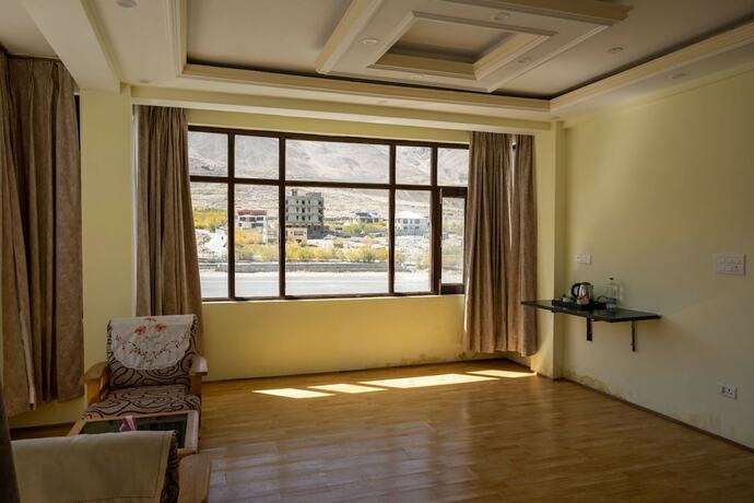 Imagen general del Hotel Dee Grand Marq. Foto 2