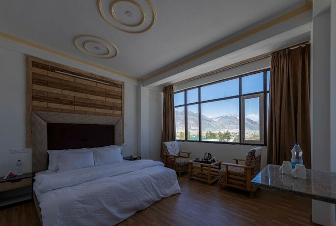 Imagen general del Hotel Dee Grand Marq. Foto 3