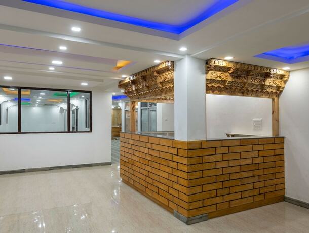 Imagen general del Hotel Dee Grand Marq. Foto 7