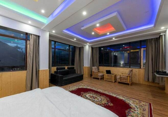 Imagen general del Hotel Dee Grand Marq. Foto 15