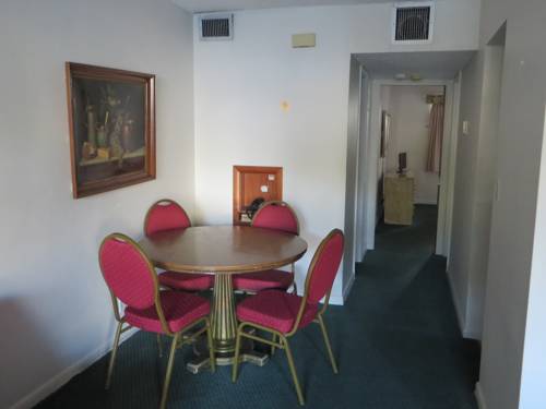 Imagen de la habitación del Hotel Dee Jay Beach Resort. Foto 4