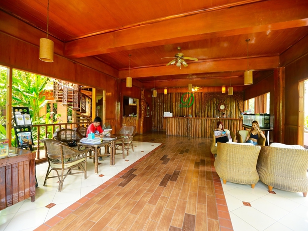 Imagen de los interiores del Hotel Deeden Pattaya Resort. Foto 17