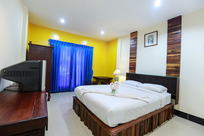 Imagen de la habitación del Hotel Deeden Pattaya Resort. Foto 5
