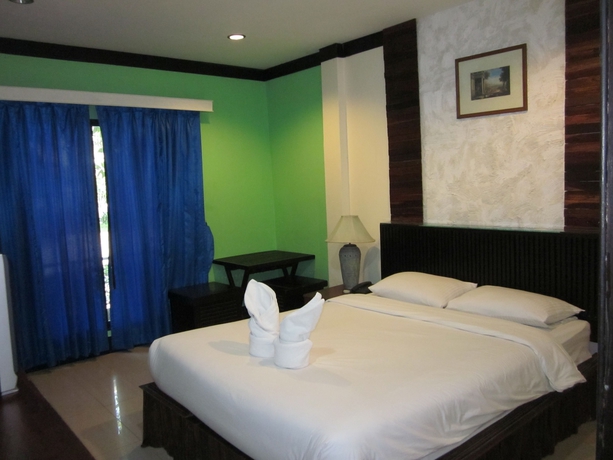 Imagen de la habitación del Hotel Deeden Pattaya Resort. Foto 8