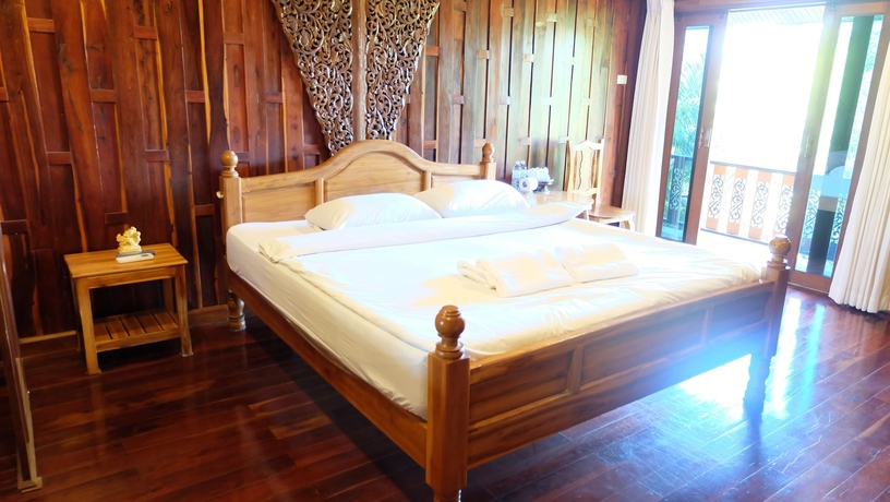 Imagen de la habitación del Hotel Deeden Pattaya Resort. Foto 13