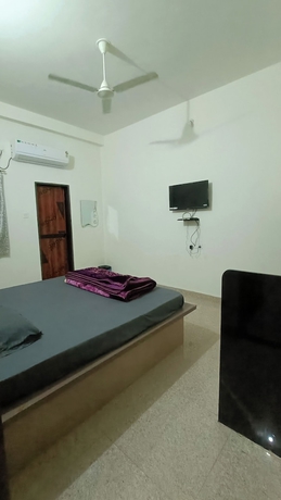 Imagen de la habitación del Hotel Deeksha. Foto 5
