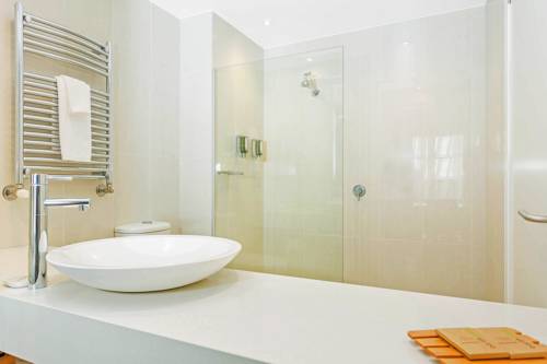 Imagen de la habitación del Hotel Deep Blue and Hot Springs. Foto 4