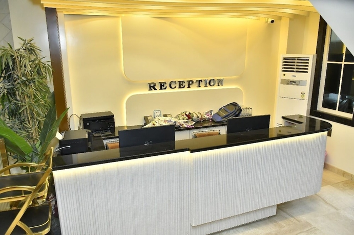 Imagen de los interiores del Hotel Deep. Foto 11