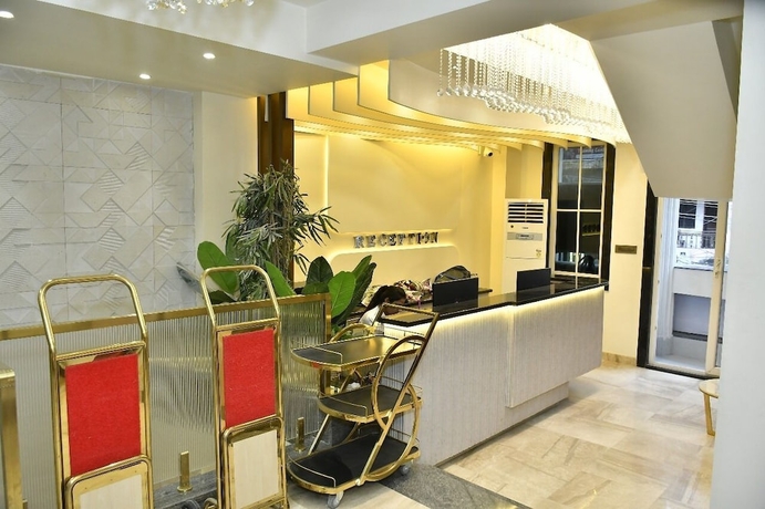 Imagen de los interiores del Hotel Deep. Foto 12