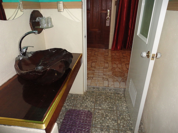 Imagen de la habitación del Hotel Deep Forest Garden. Foto 8