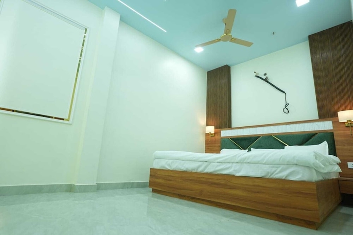 Imagen de la habitación del Hotel Deep Palace Inn. Foto 10