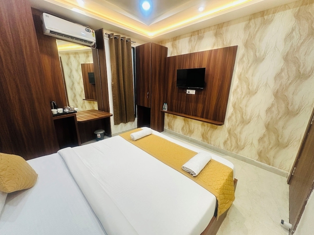Imagen de la habitación del Hotel Deep Palace, Varanasi. Foto 2