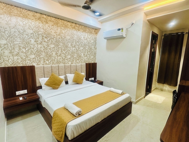 Imagen de la habitación del Hotel Deep Palace, Varanasi. Foto 5