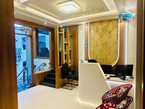 Imagen de los interiores del Hotel Deep Palace, Varanasi. Foto 13