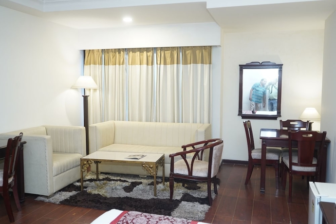 Imagen de la habitación del Hotel Deep Residency. Foto 5