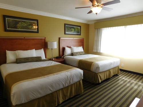 Imagen de la habitación del Hotel Deer Haven Inn. Foto 4