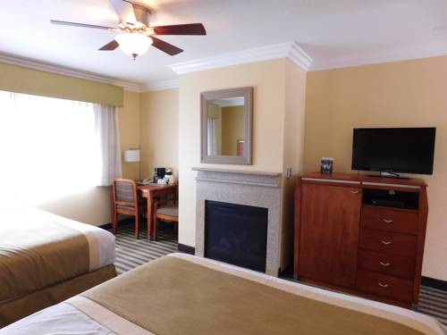 Imagen de la habitación del Hotel Deer Haven Inn. Foto 11