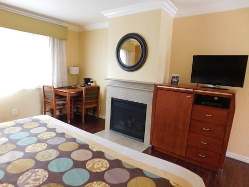 Imagen de la habitación del Hotel Deer Haven Inn. Foto 15