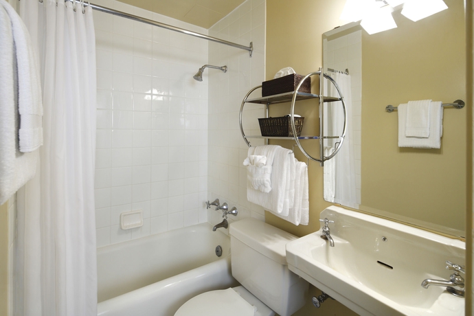 Imagen de la habitación del Hotel Deer Lodge, Lake Louise. Foto 5