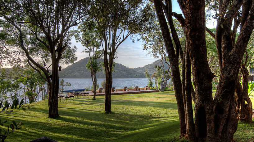 Imagen de los exteriores del Hotel Deer Park. Foto 12