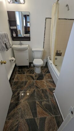Imagen general del Hotel Deerview Lodge and Cabins - Princeton BC. Foto 2