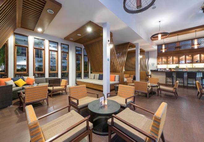 Imagen de los interiores del Hotel Deevana Plaza Krabi. Foto 13