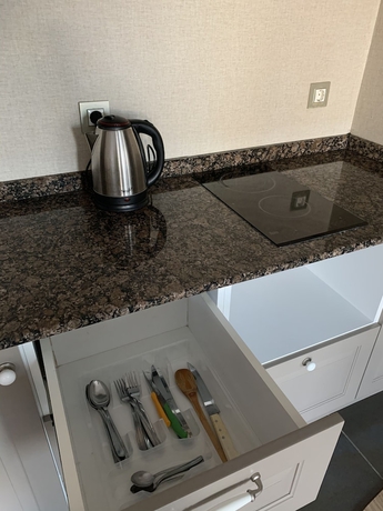 Imagen de la habitación del Hotel Defne Beach. Foto 17