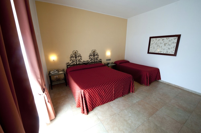 Imagen de la habitación del Hotel Degli Aranci, Vieste. Foto 14