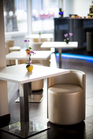 Imagen del bar/restaurante del Hotel Degli Arcimboldi. Foto 3