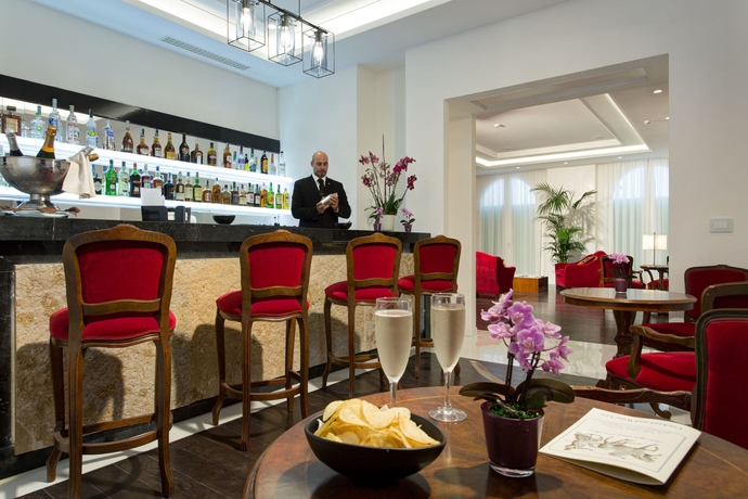 Imagen de los interiores del Hotel Degli Artisti. Foto 12