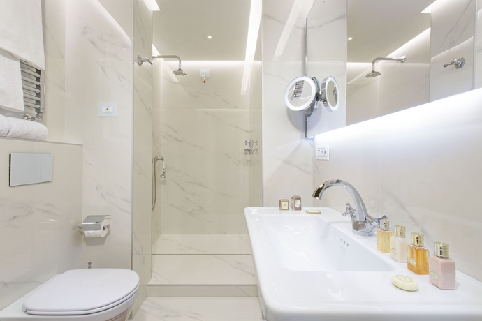 Imagen de la habitación del Hotel Degli Artisti. Foto 7