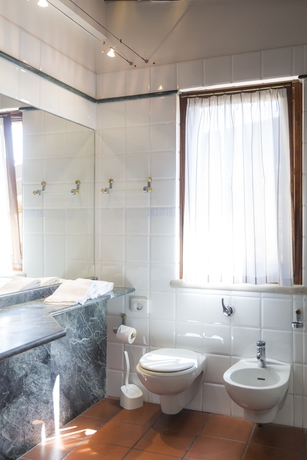 Imagen de la habitación del Hotel Degli Oleandri. Foto 2
