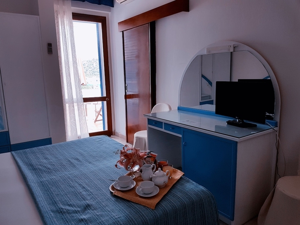 Imagen de la habitación del Hotel Degli Ulivi, Castro. Foto 6