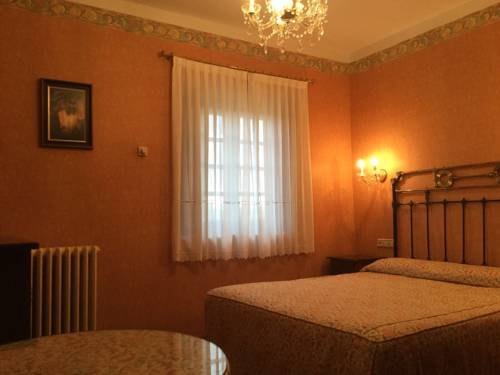 Imagen de la habitación del Hotel Dehesa La Cenia. Foto 3