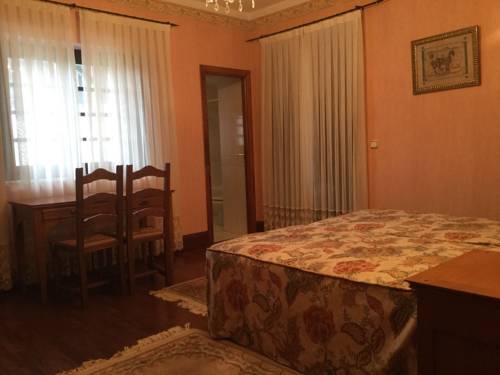 Imagen de la habitación del Hotel Dehesa La Cenia. Foto 4