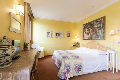 Imagen de la habitación del Hotel Dei Chiostri. Foto 6