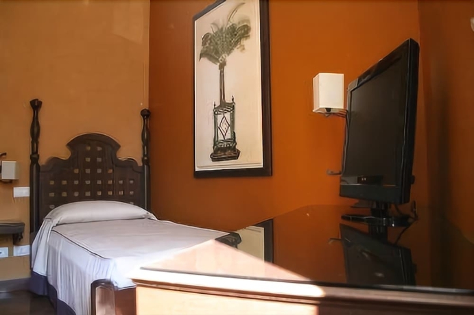 Imagen de la habitación del Hotel Dei Coloniali. Foto 5