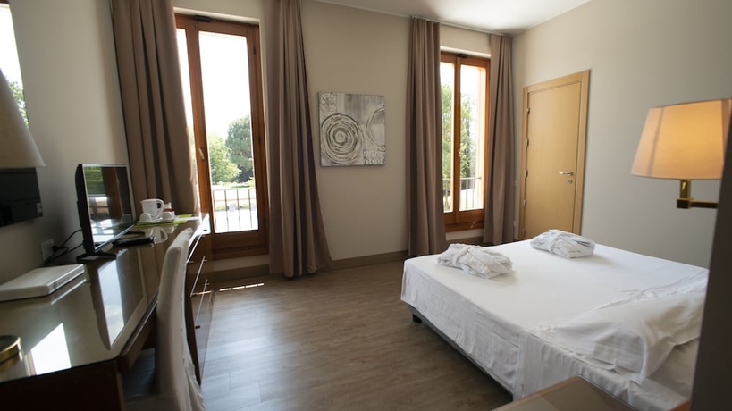 Imagen de la habitación del Hotel Dei Giardini. Foto 6