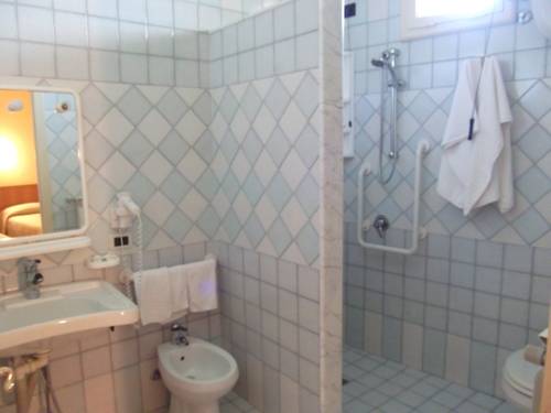 Imagen de la habitación del Hotel Dei Messapi. Foto 8
