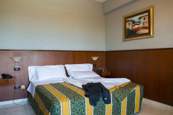 Imagen de la habitación del Hotel Dei Pini, Porto Empedocle. Foto 13