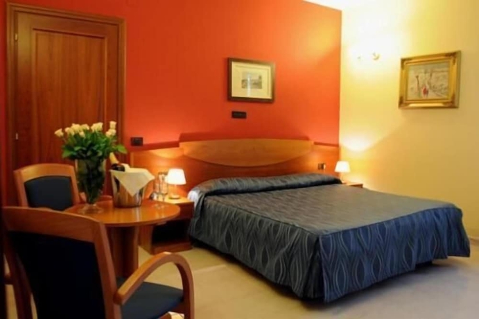 Imagen de la habitación del Hotel Dei Platani, Nola. Foto 9